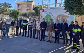El director general de Medio Ambiente, Juan Antonio Mata, inaugura junto al alcalde de Molina de Segura, José Ángel Alfonso, la nueva estación de calidad del aire de Molina de Segura