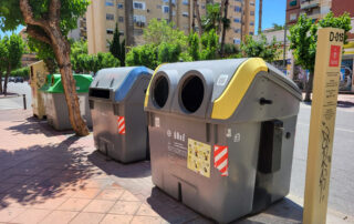 Imagen de varios tipos de contenedores urbanos.